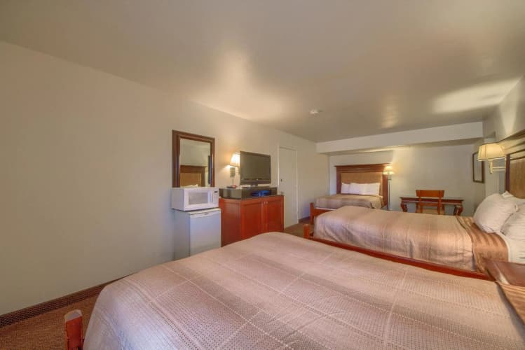 Americas Best Value Inn Uvalde photo 5
