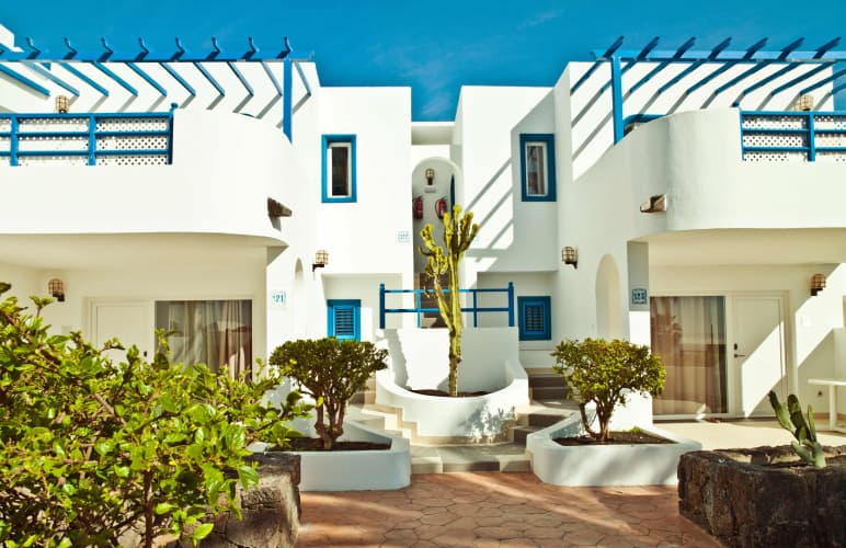 HL Paradise Island Aparthotel photo 2