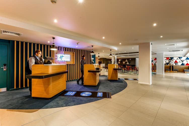 Holiday Inn Express London Hammersmith photo 3