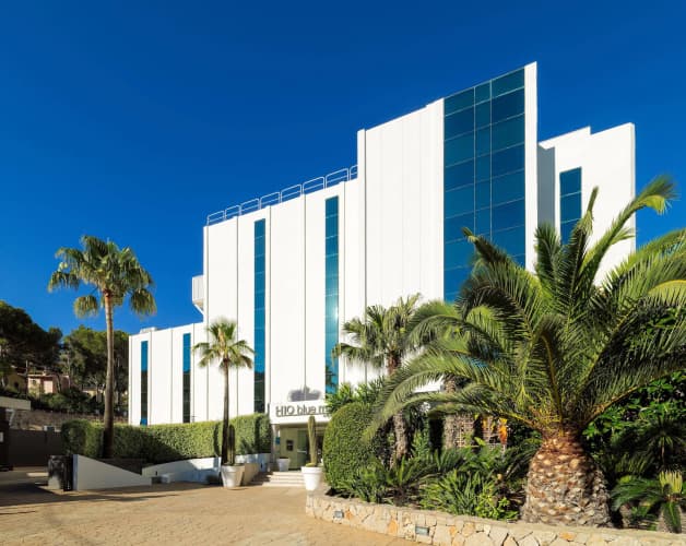 Boutique Hotel H10 Blue Mar - Adults Only photo 2