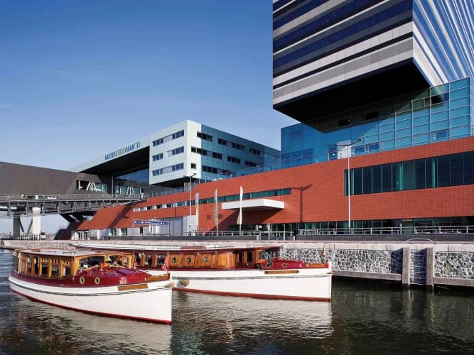 Movenpick Hotel Amsterdam City Centre photo 2