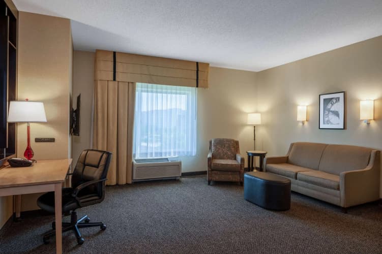 Wyndham Noblesville photo 3