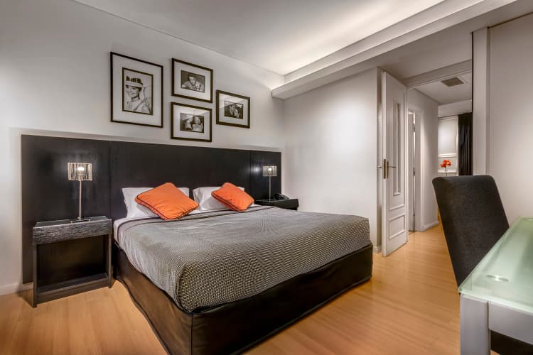 Broadway Hotel and Suites photo 5