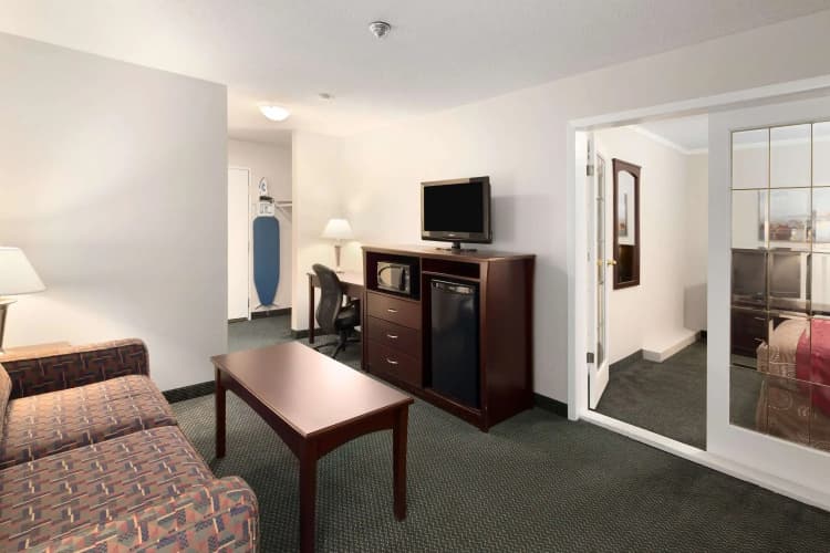 Travelodge By Wyndham Nanaimo, photo 4