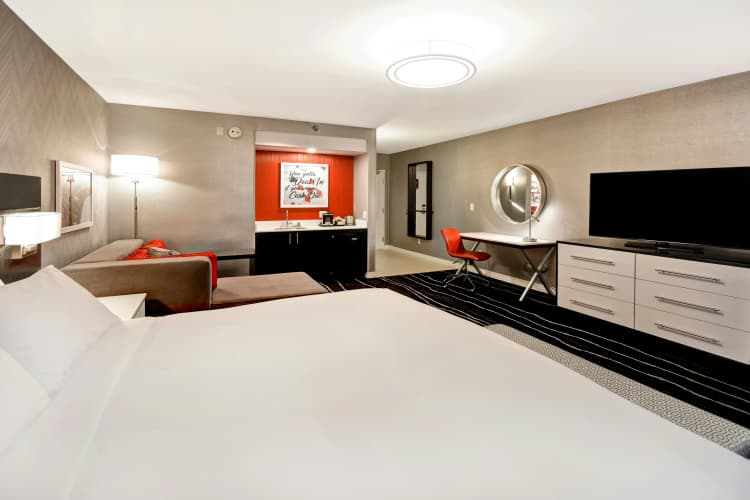 DoubleTree by Hilton Deadwood at Cadillac Jack's photo 5