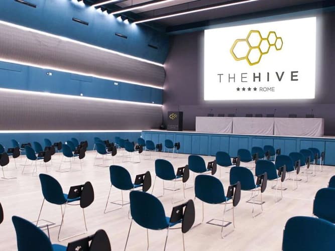 The Hive Hotel photo 3