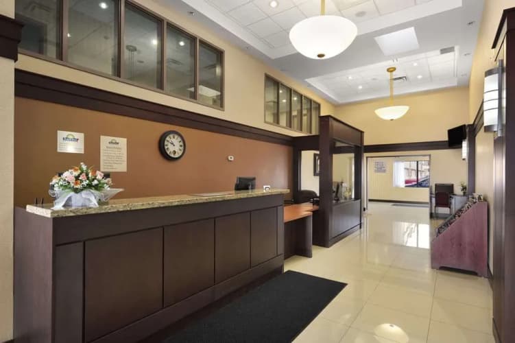 Days Inn by Wyndham Brampton photo 3