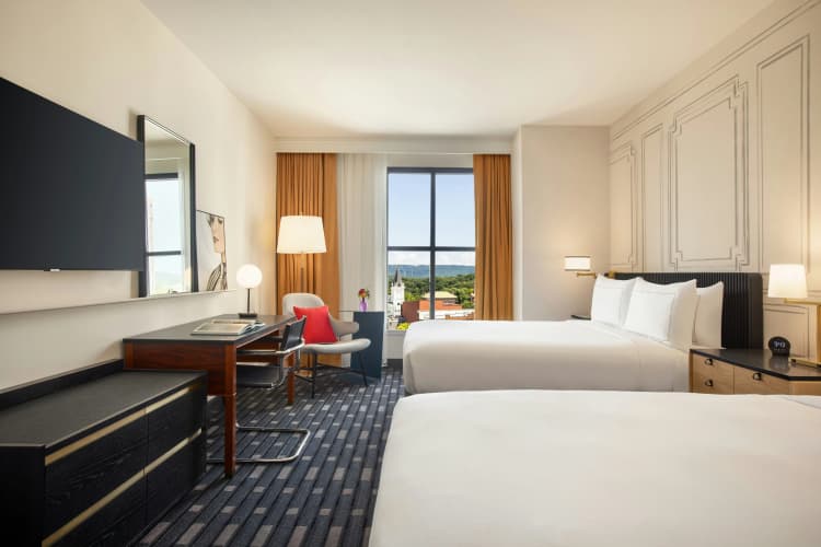 106 Jefferson Huntsville, Curio Collection by Hilton photo 4