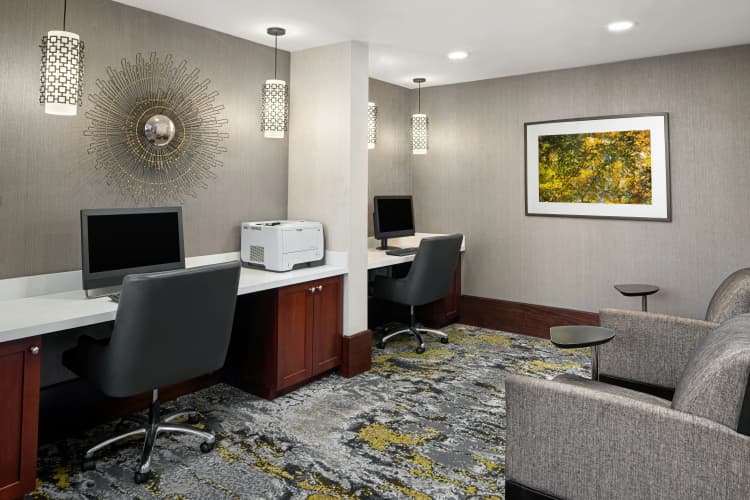 DoubleTree Suites by Hilton Hotel Charlotte - SouthPark photo 4