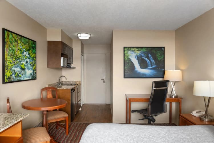 Ramada by Wyndham Campbell River photo 5