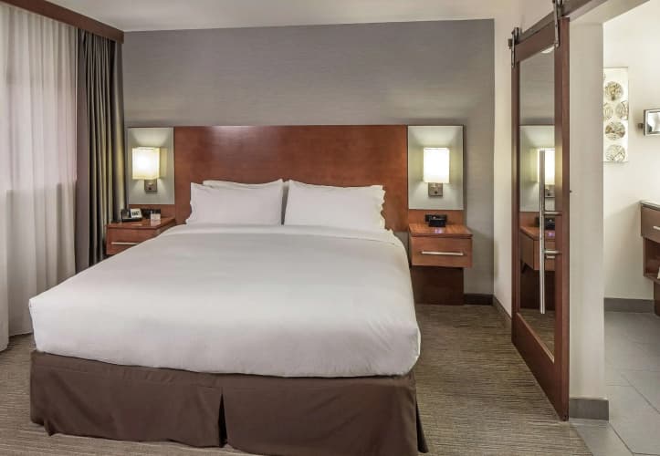 Doubletree By Hilton Omaha Southwest, photo 5