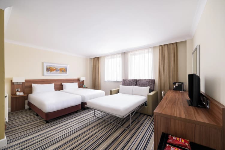Holiday Inn Glasgow-East Kilbride photo 4