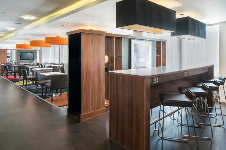 Hampton by Hilton Birmingham Broad Street photo 5