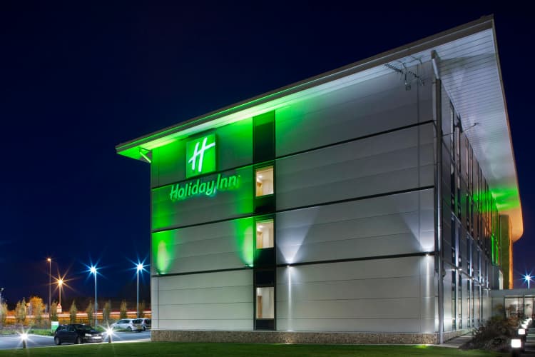Holiday Inn Salisbury - Stonehenge photo 2