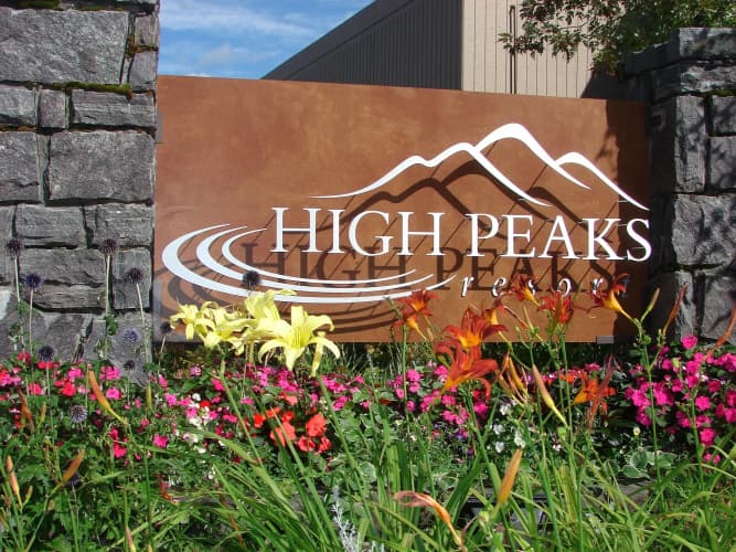High Peaks Resort photo 2