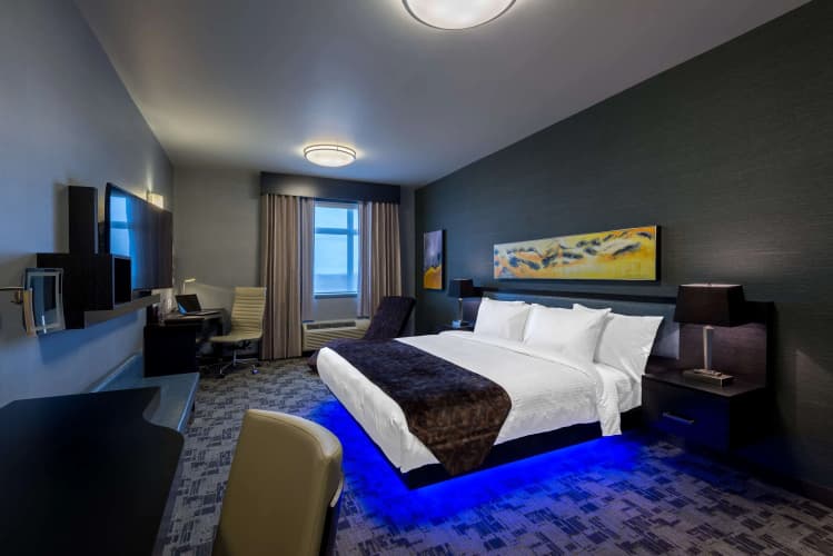 Applause Hotel Calgary Airport photo 5