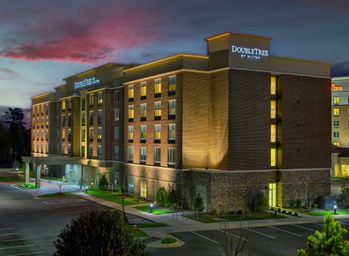 DoubleTree by Hilton Raleigh - Cary photo 2