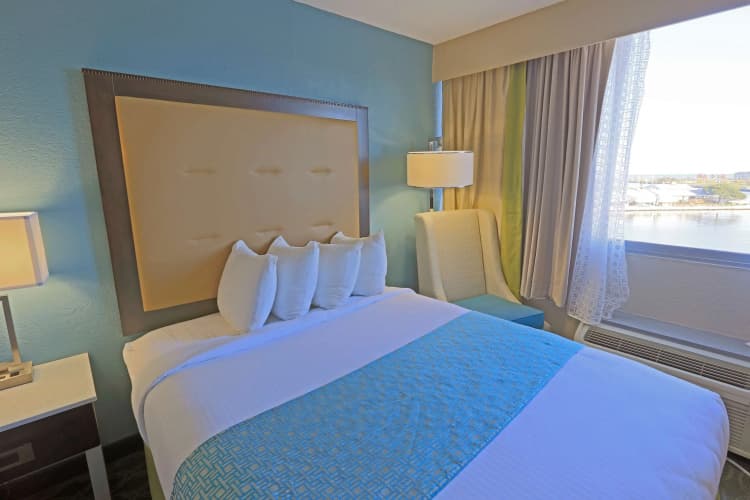 Wyndham Garden Kenosha Harborside, photo 5