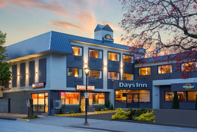 Days Inn by Wyndham Terrace photo 2