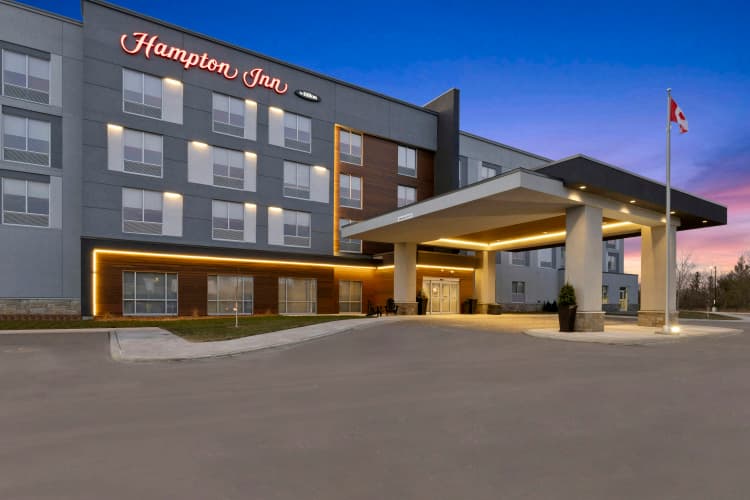 Hampton Inn By Hilton Cornwall photo 2