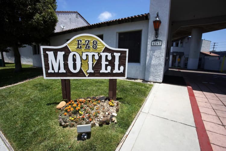 Ez 8 Motel Old Town photo 2
