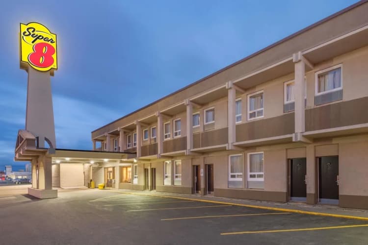 Super 8 by Wyndham Thunder Bay photo 2