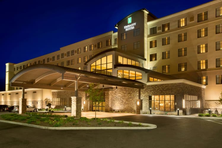 Embassy Suites by Hilton Akron Canton Airport photo 2