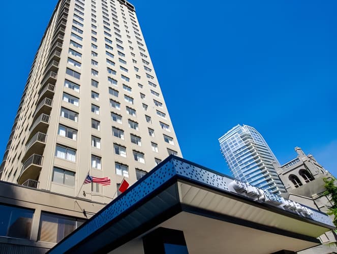 Century Plaza Hotel & Spa Vancouver photo 2