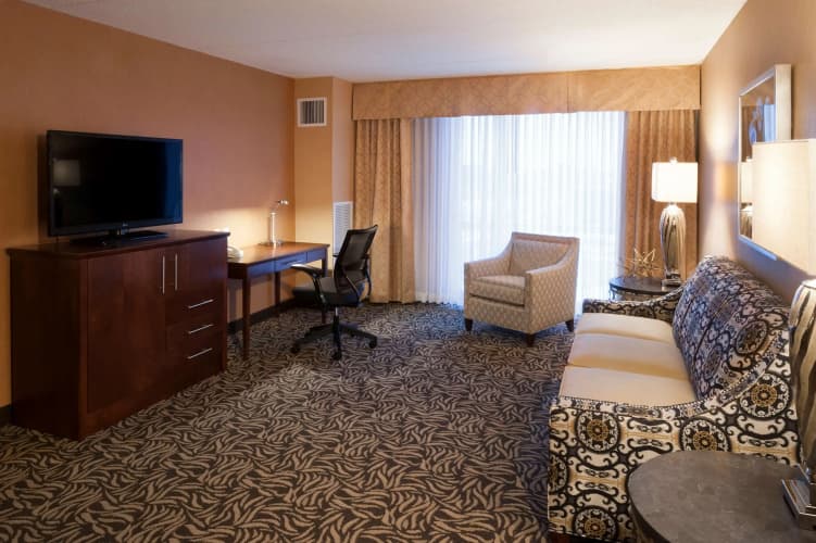 DoubleTree by Hilton Hotel Bay City - Riverfront, photo 4