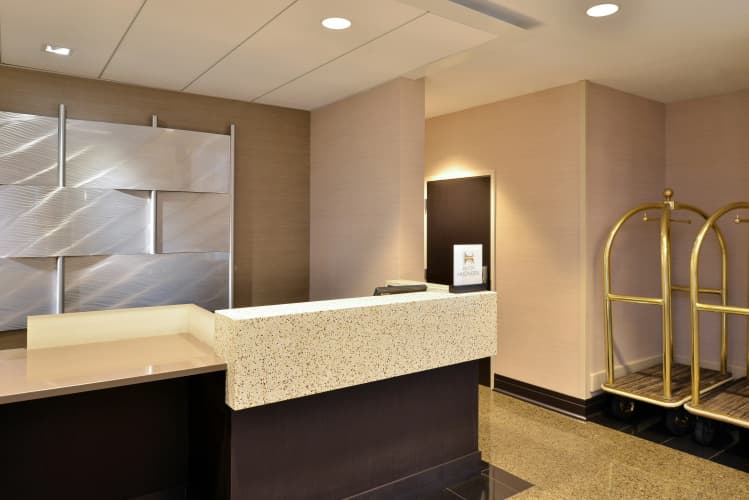 Hilton Springfield photo 4