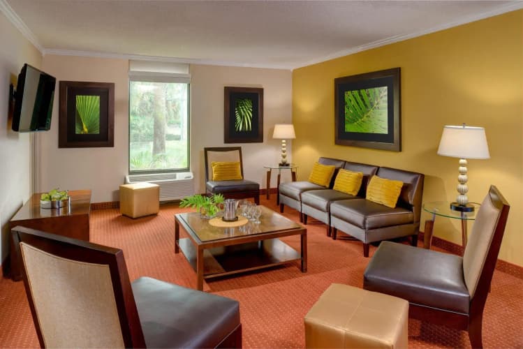 DoubleTree by Hilton Hotel and Executive Meeting Center Palm, photo 4