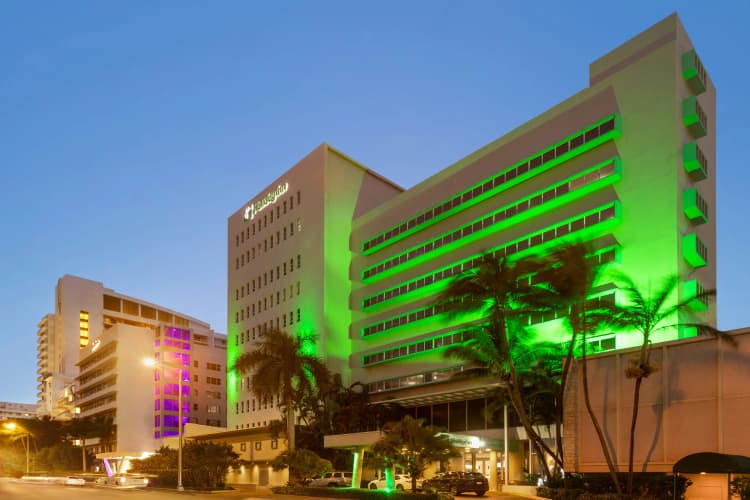 Holiday Inn Miami Beach-Oceanfront photo 2