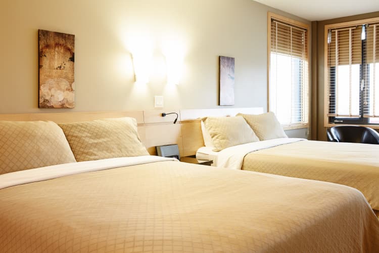 Hotel Dauphin Saint Hyacinthe photo 3