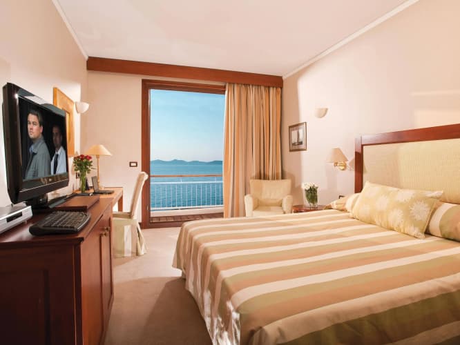 Grand Resort Lagonissi photo 4