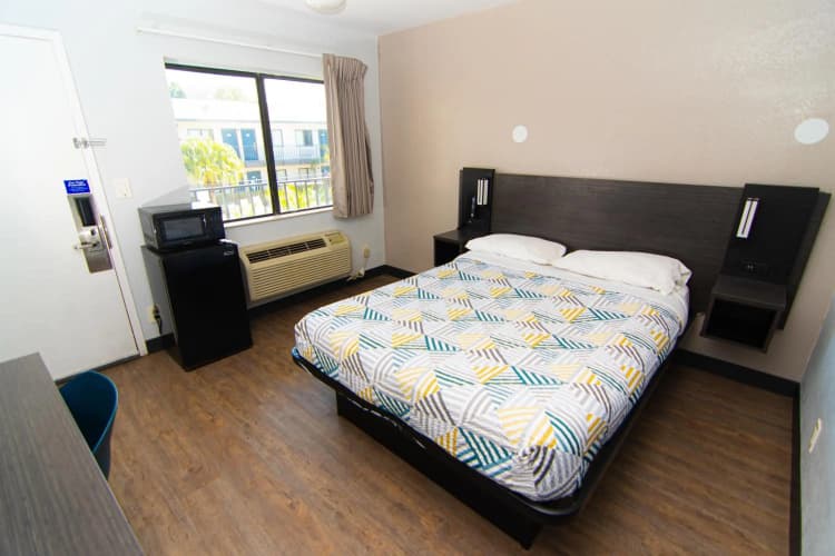 Motel 6 Lantana photo 5