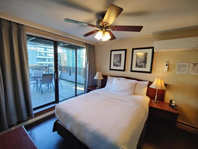 Riviera On Robson Suites photo 5