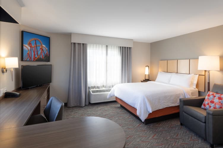 Candlewood Suites Anaheim - Resort Area photo 5