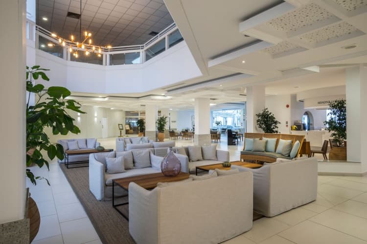 Leonardo Plaza Cypria Maris Beach Hotel & Spa (Adults Only) photo 2