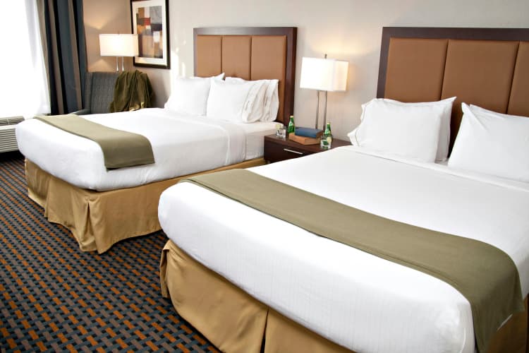 Holiday Inn Express Pembroke photo 5