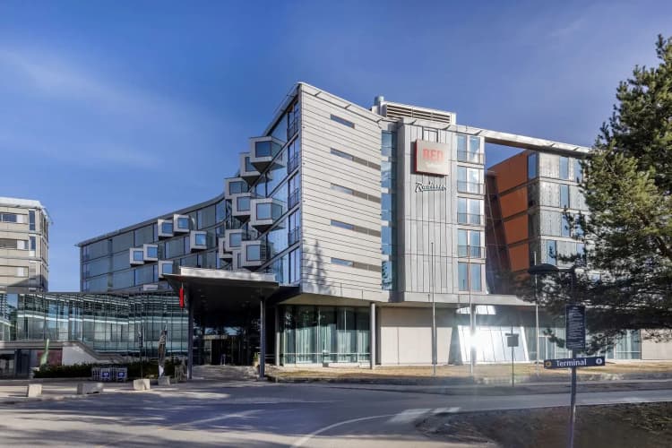 Radisson Red Oslo Airport photo 2