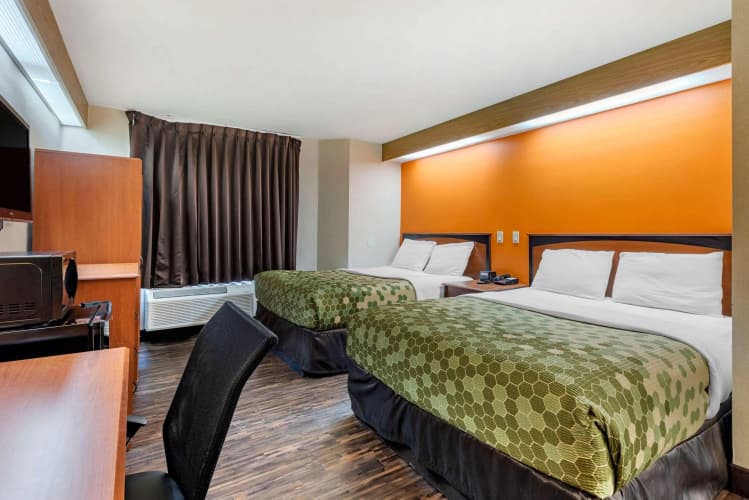 Econo Lodge North Academy photo 5