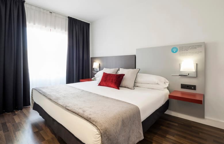 Ilunion Suites Madrid photo 4