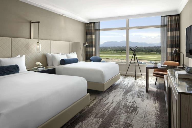 Fairmont Vancouver Airport photo 5