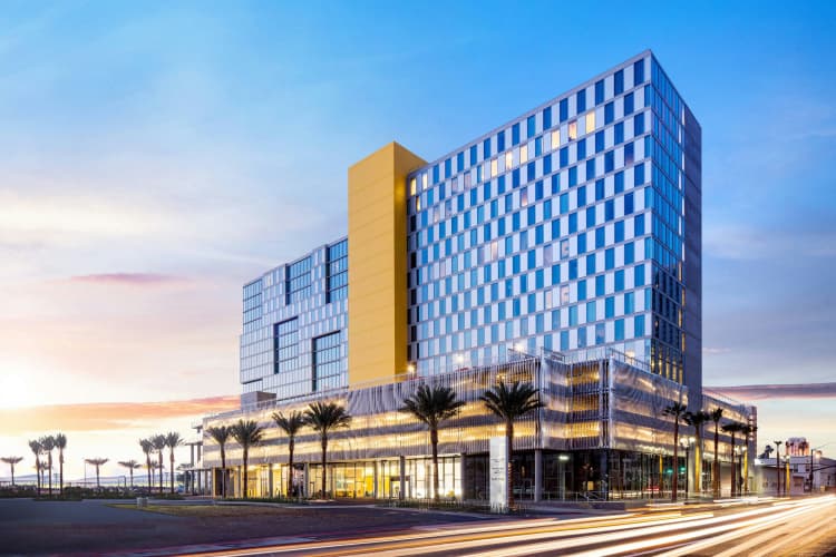 Springhill Suites San Diego Downtown/Bayfront photo 2