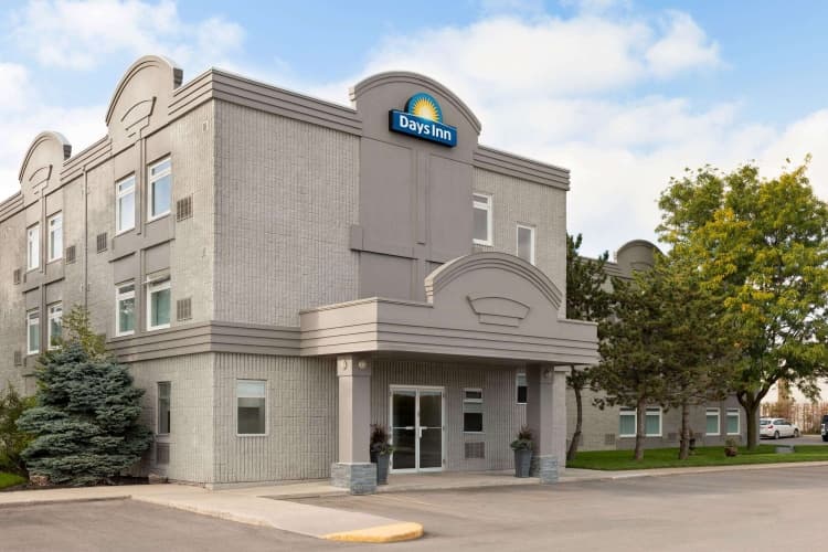 Days Inn By Wyndham Toronto West Mississauga, photo 2