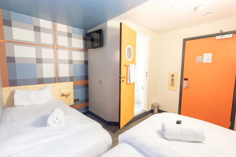 Easyhotel Glasgow (Adults only) photo 5