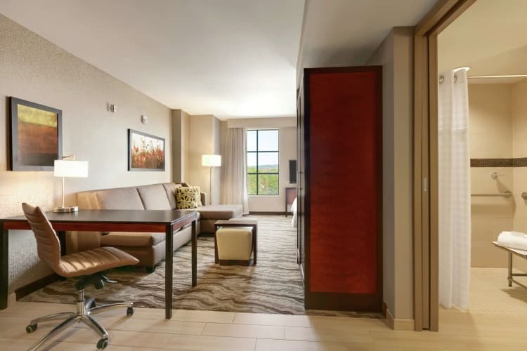 Embassy Suites Chattanooga / Hamilton Place photo 4