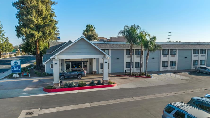 Best Western Town & Country Lodge photo 2