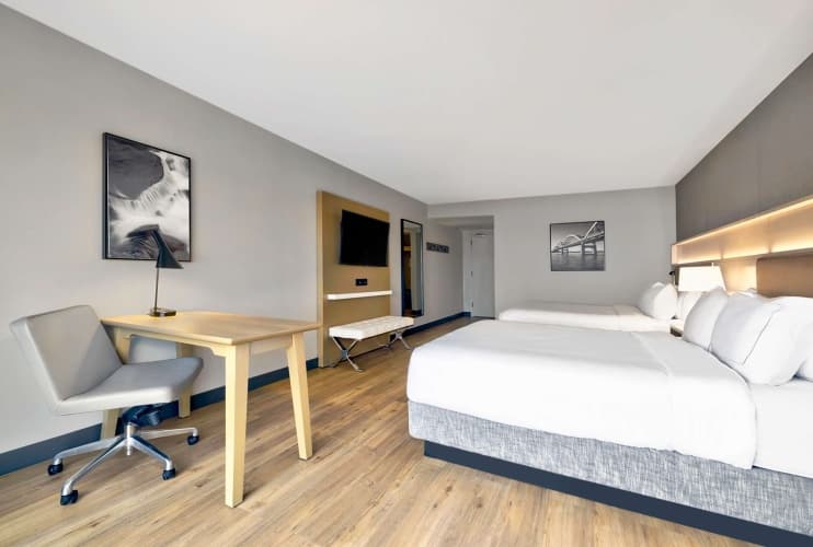 Doubletree By Hilton Davenport photo 5