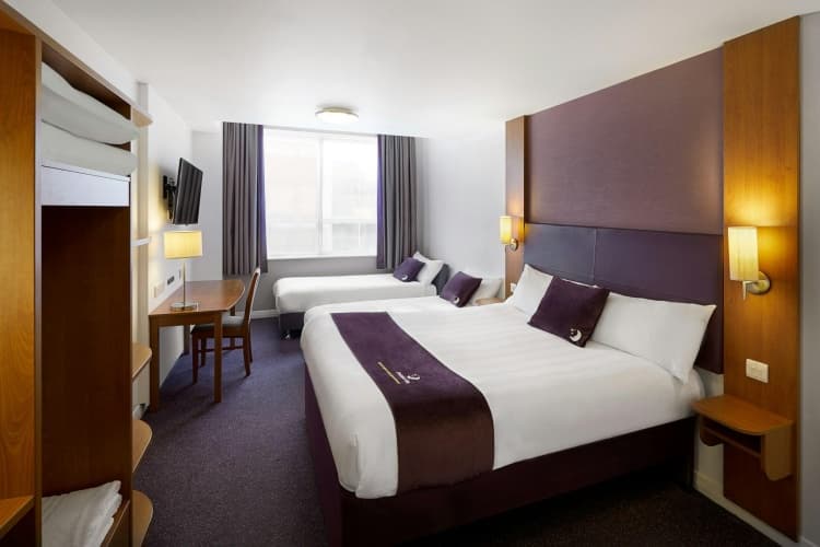 Premier Inn London Stratford photo 4